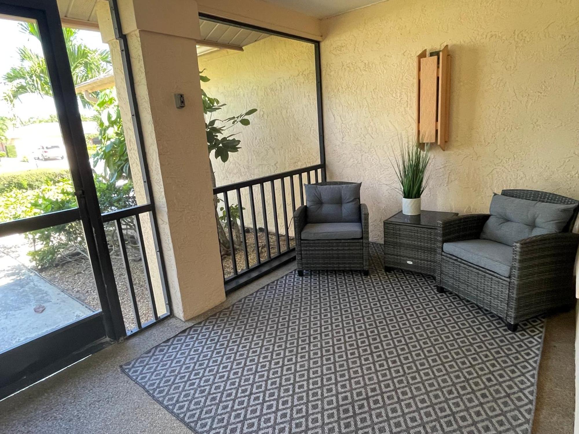 Pool Home With A New Sparkling Pool, Close To Beach, Lovely Lake View North North Naples Εξωτερικό φωτογραφία
