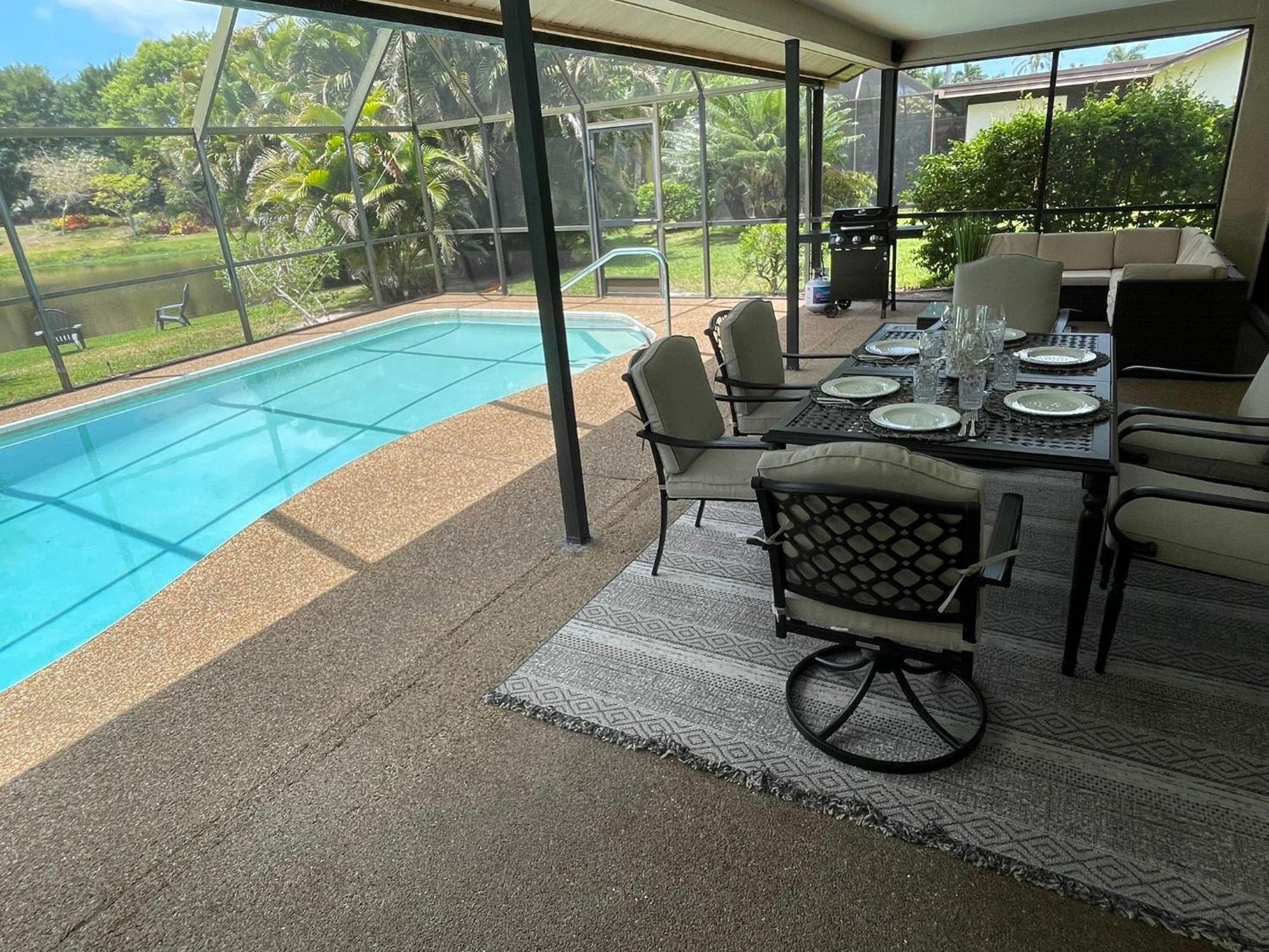 Pool Home With A New Sparkling Pool, Close To Beach, Lovely Lake View North North Naples Εξωτερικό φωτογραφία