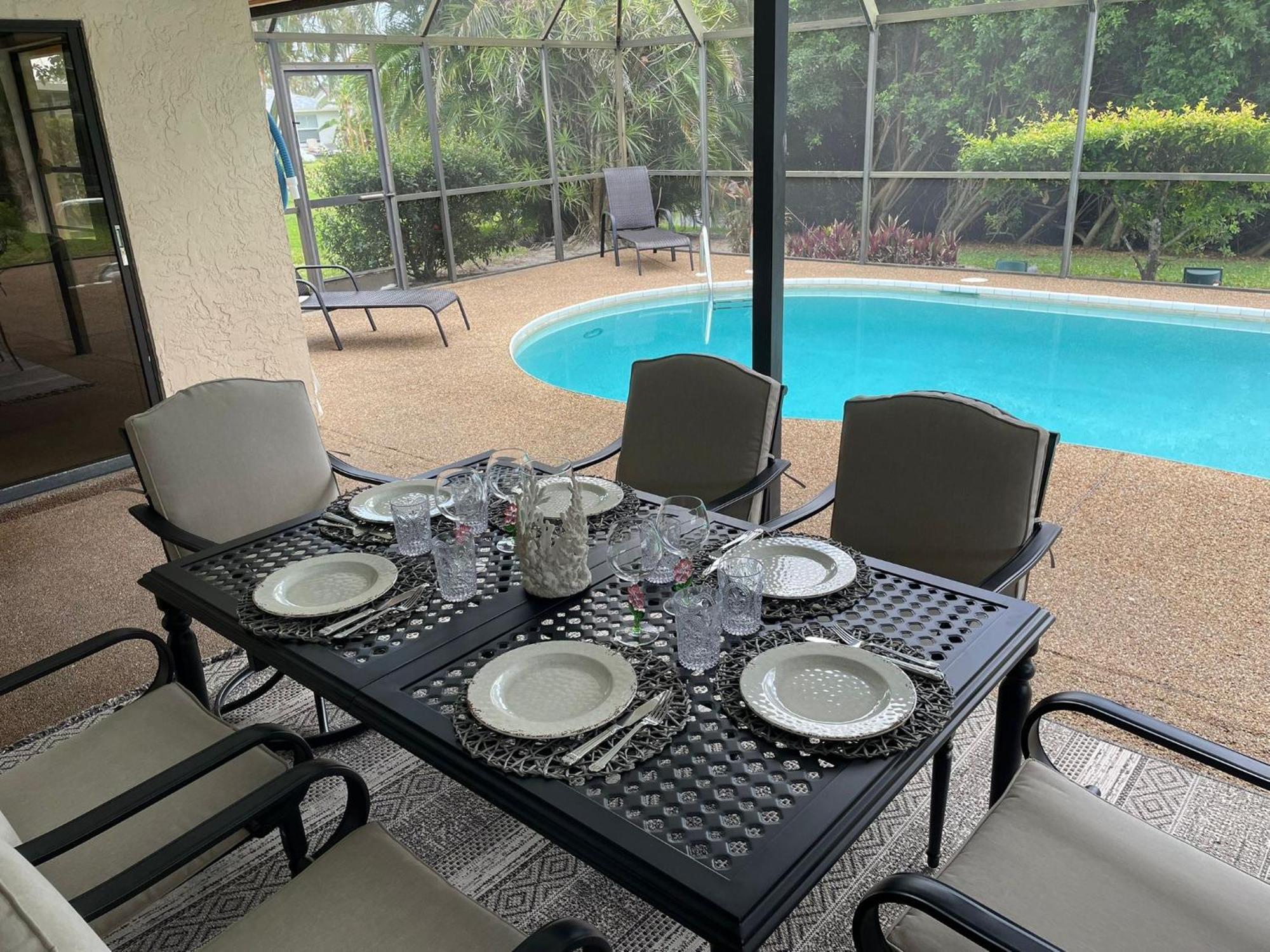 Pool Home With A New Sparkling Pool, Close To Beach, Lovely Lake View North North Naples Εξωτερικό φωτογραφία